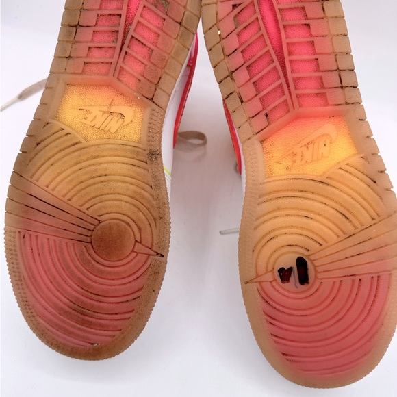 Nike Air Jordan 'Edge Glow' women’s size 7 - Picture 10 of 11